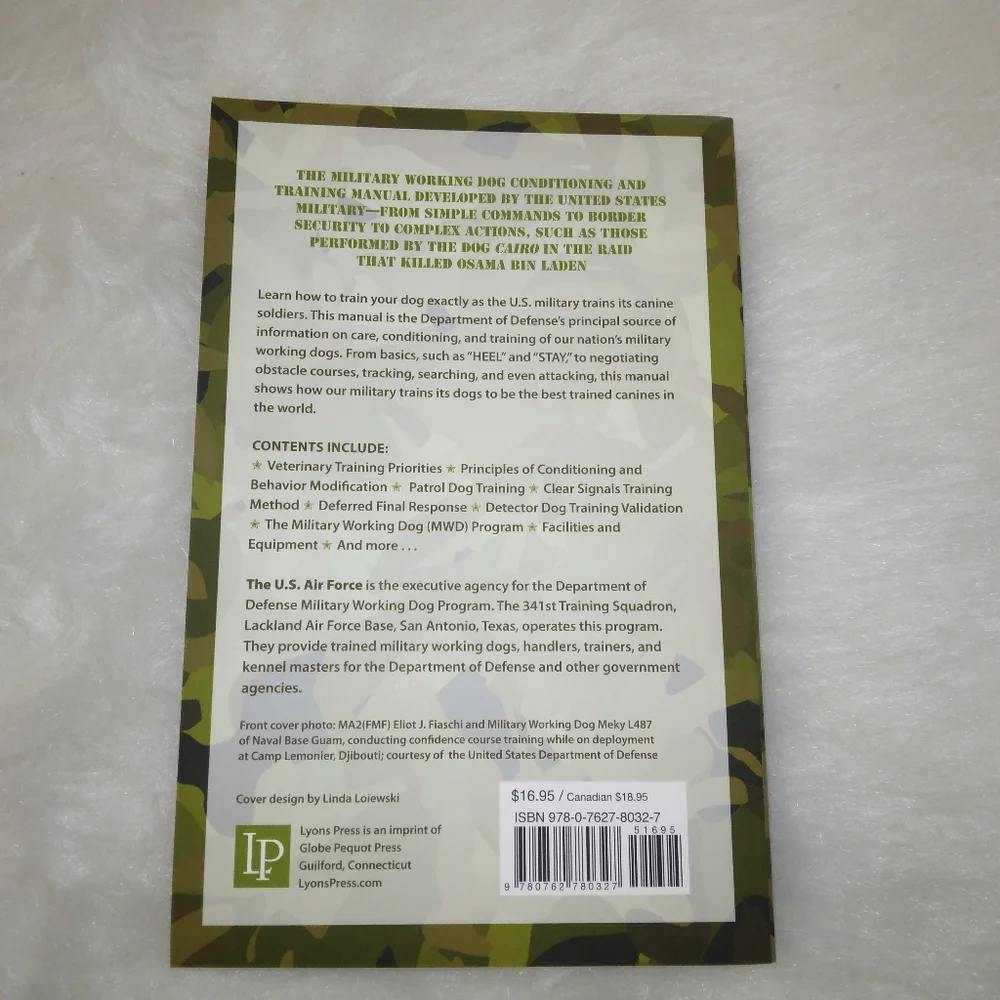 BOOK DOD U.S. Military Working Dog Training Handbook, VGUC